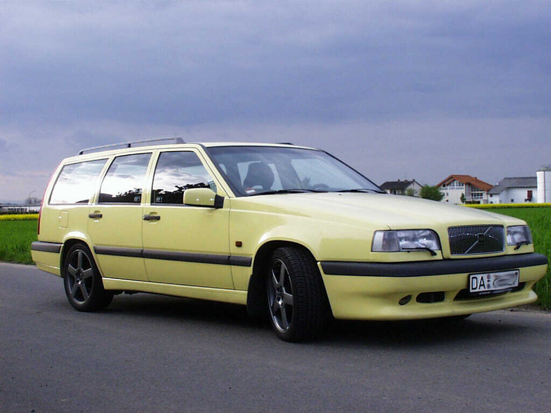 Illustration for article titled Wagons, SUVs, and families: The Jalopnik Identity Crisis